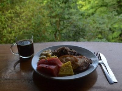 Waterfalls at Los Campesinos.-desayuno
